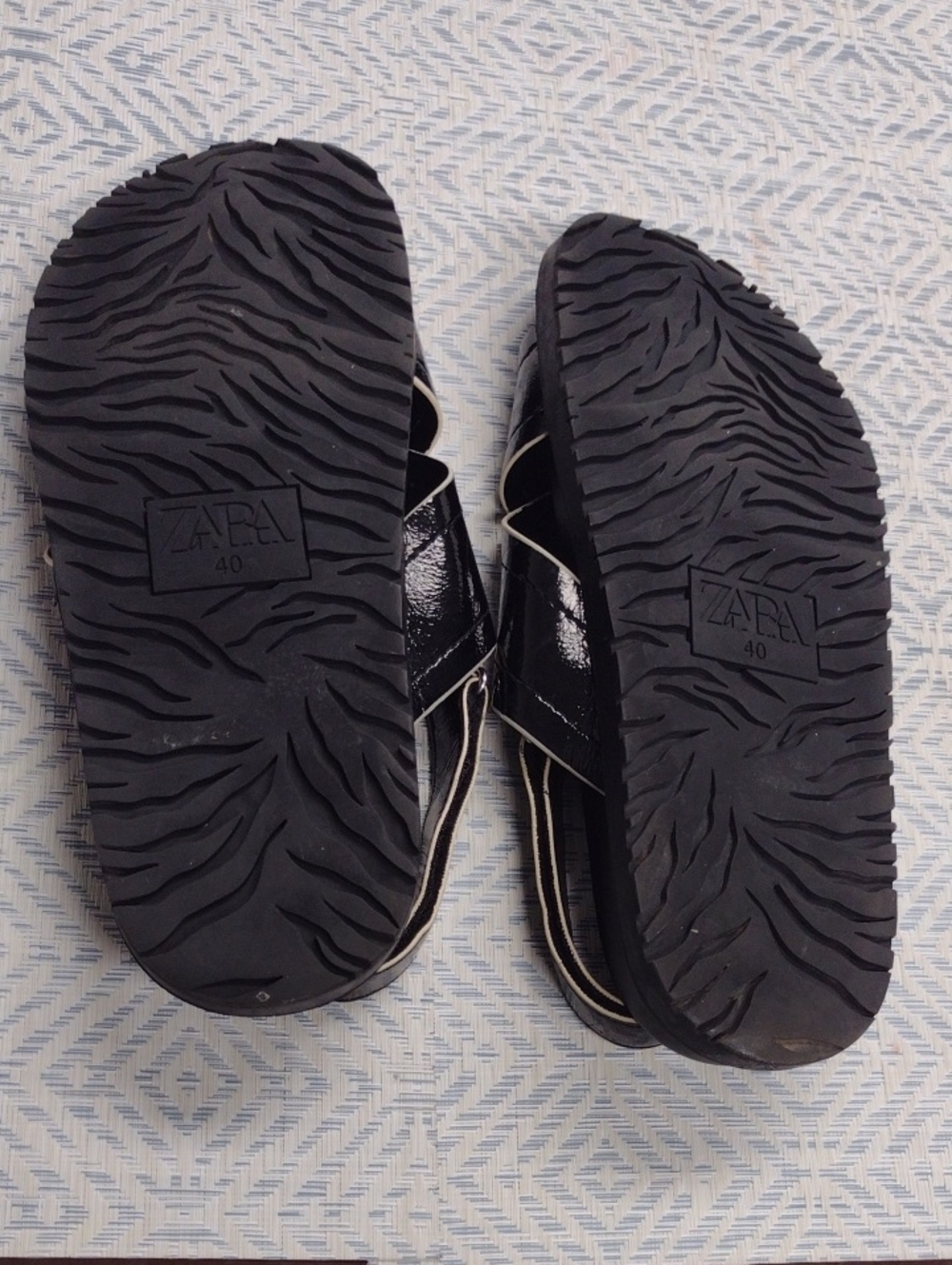 Zara Black Patent Cross-Strap Slingback Sandals,Comfortable and soft. - Picture 7 of 16